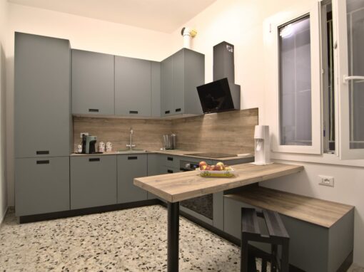 Cucina ad angolo fuori squardo